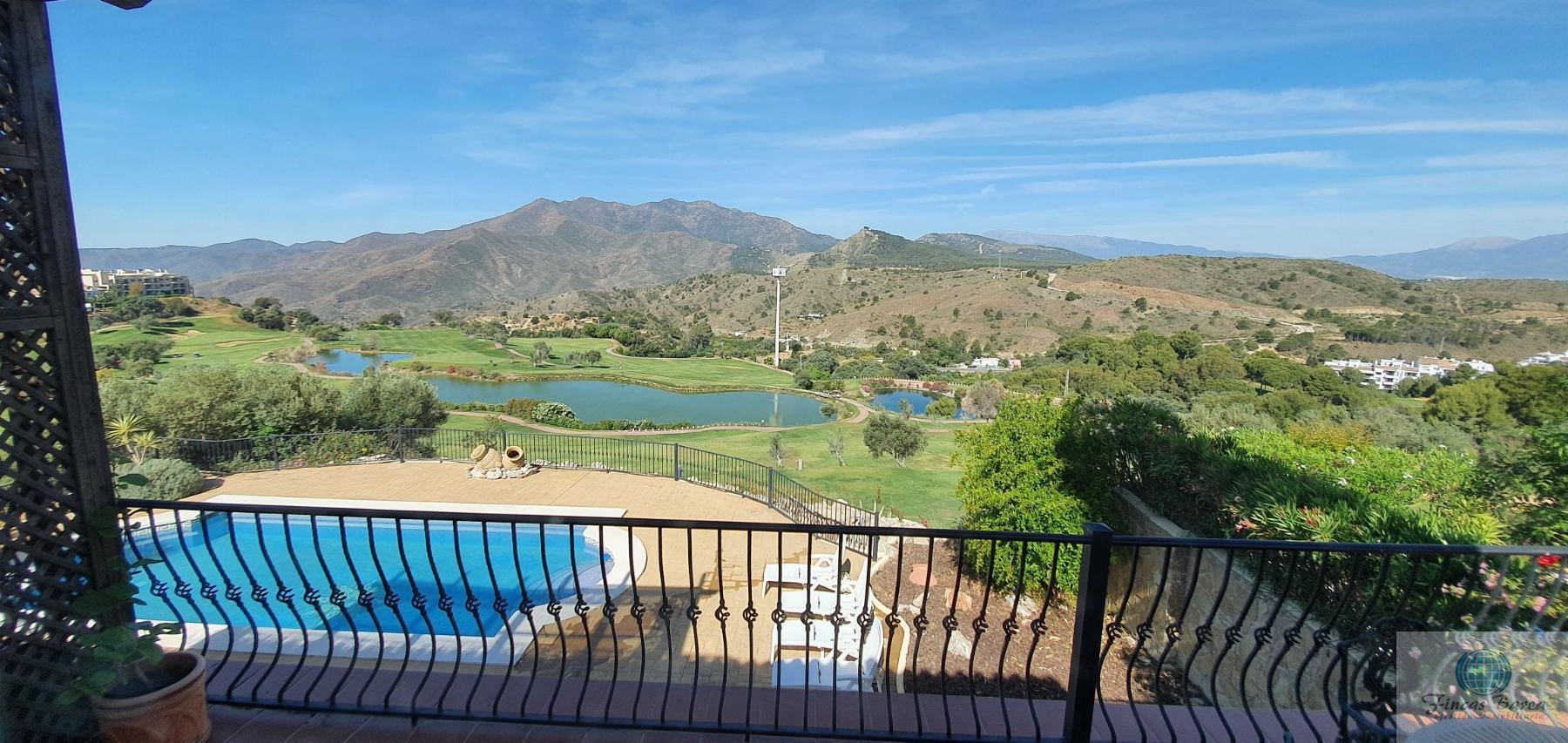 For sale of chalet in Alhaurín el Grande