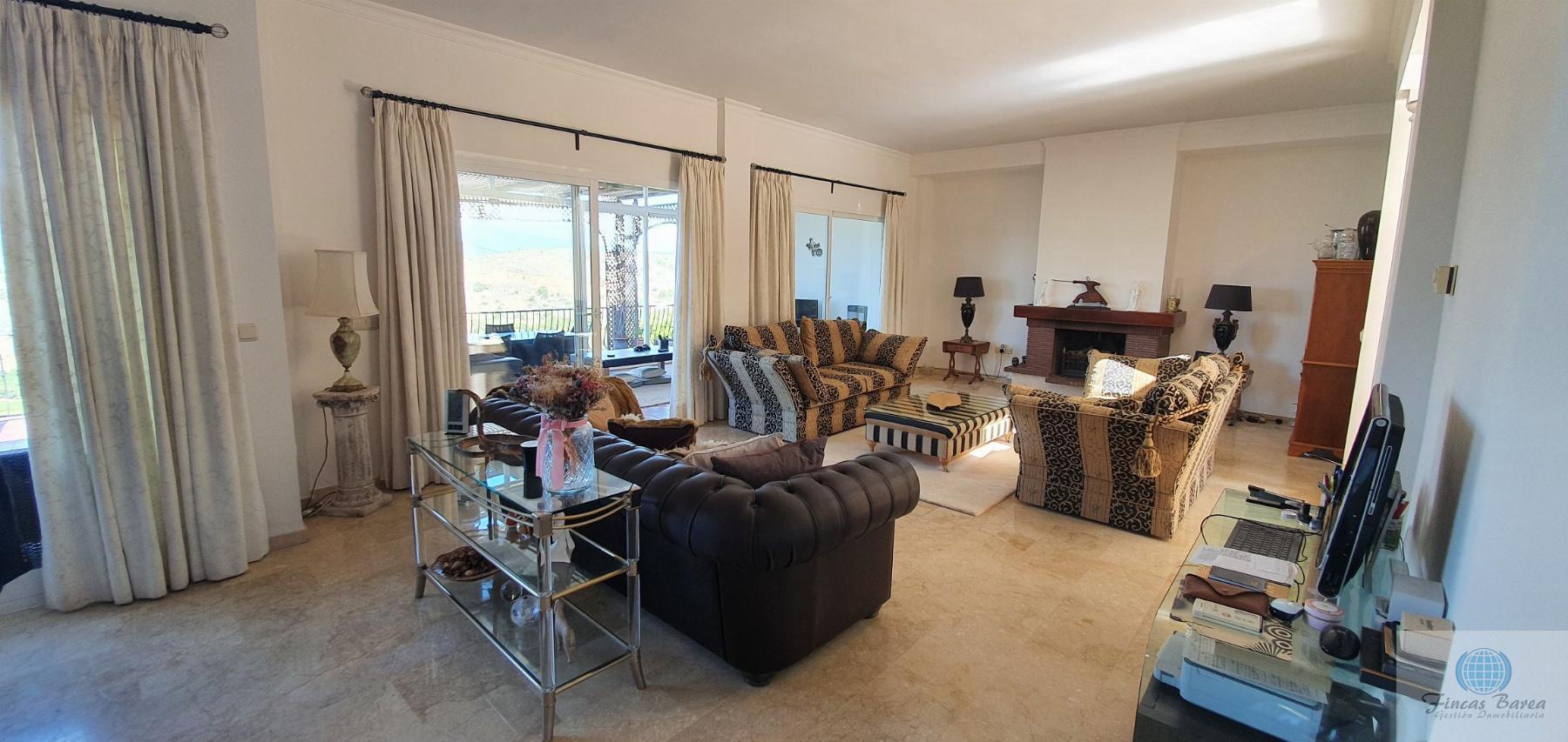 For sale of chalet in Alhaurín el Grande