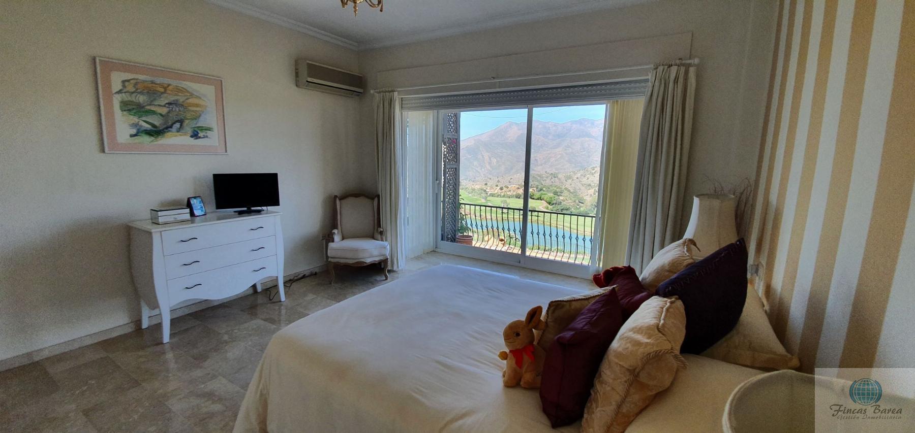 For sale of chalet in Alhaurín el Grande