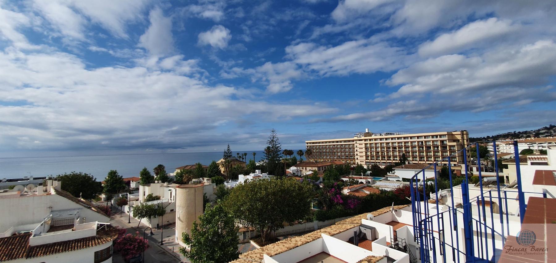 For sale of penthouse in Mijas Costa