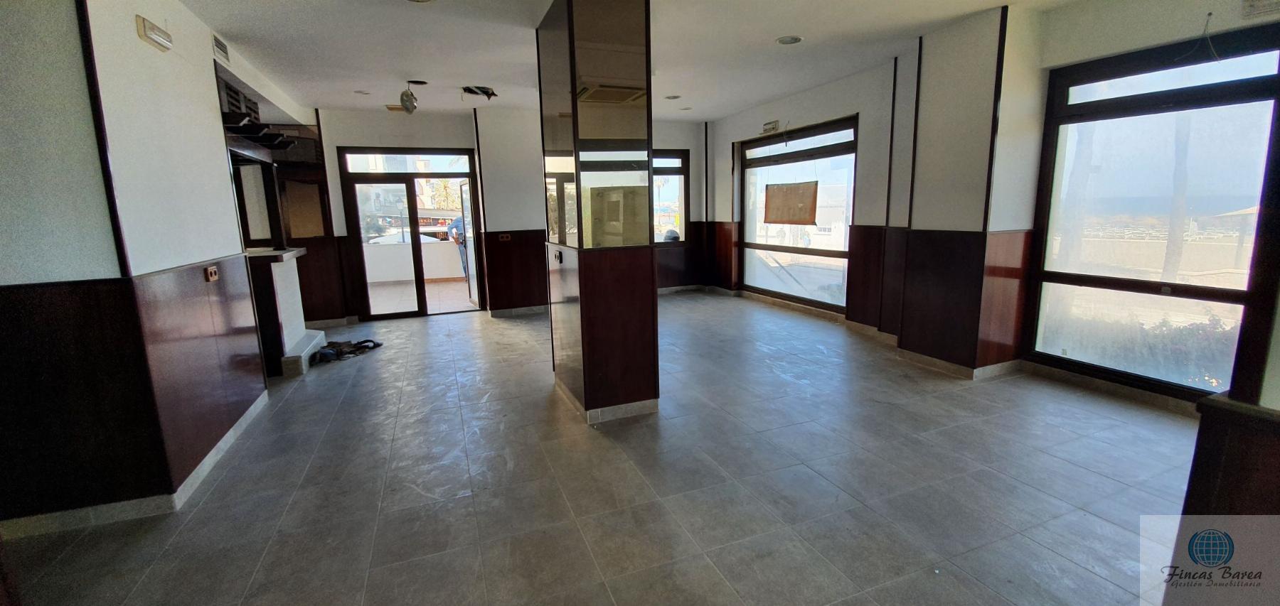 For sale of commercial in Fuengirola