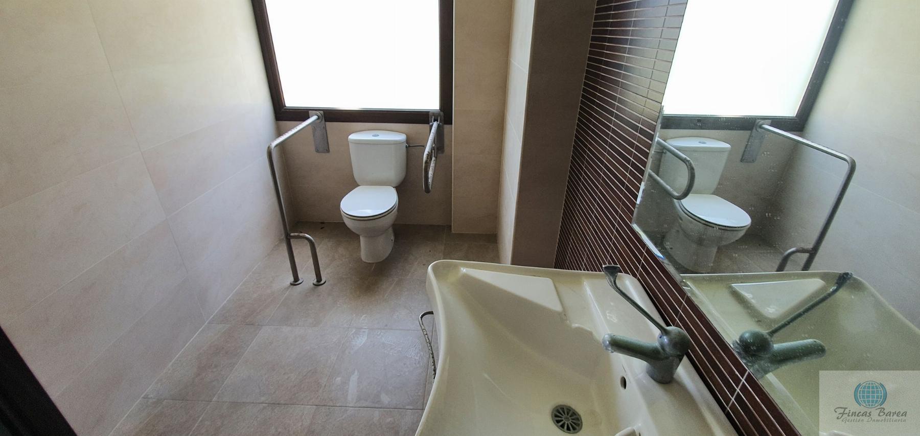 For sale of commercial in Fuengirola