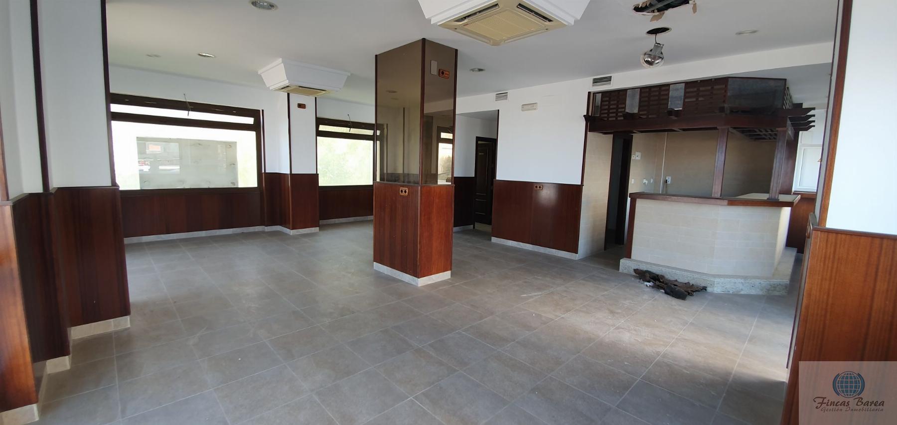 For sale of commercial in Fuengirola