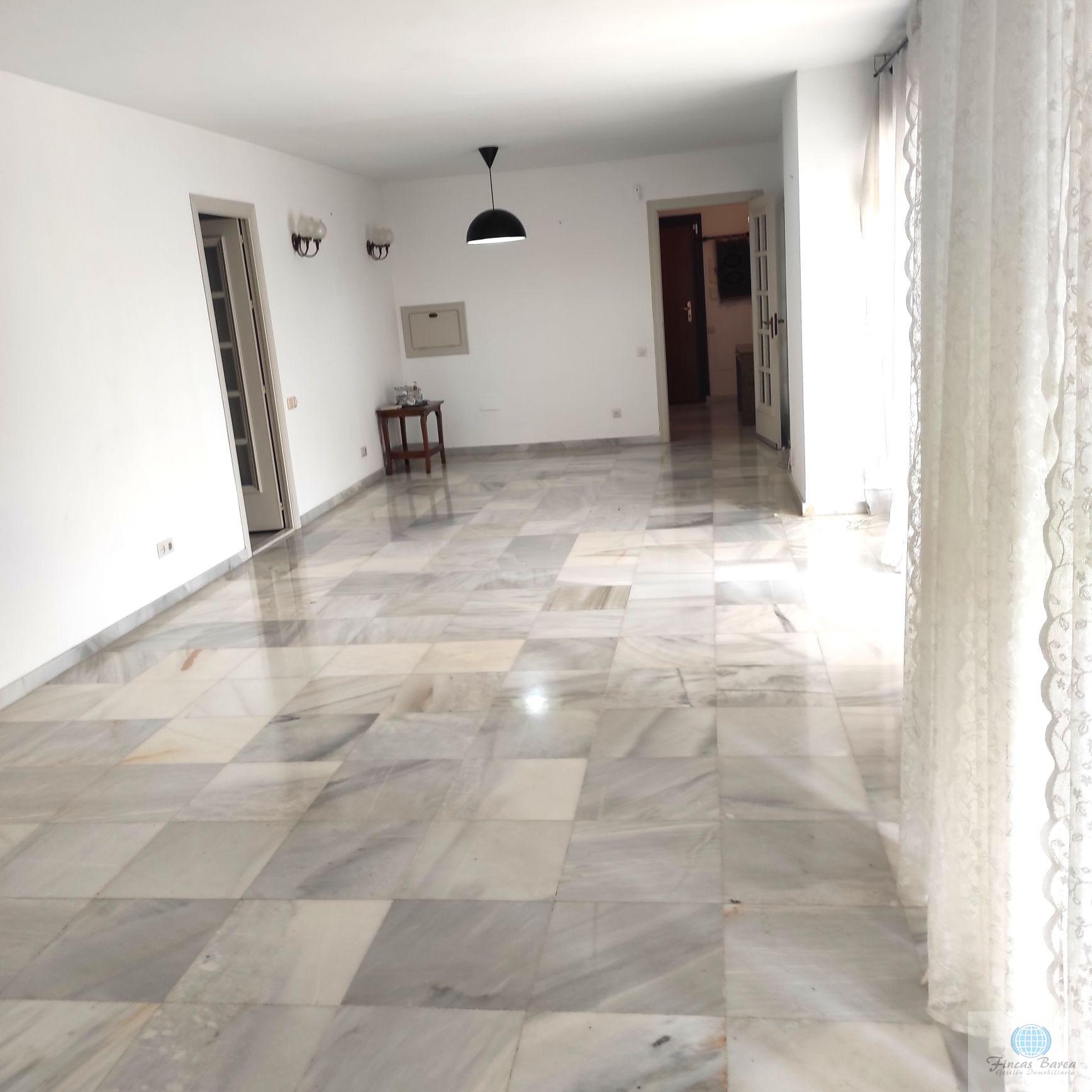 For sale of flat in Fuengirola