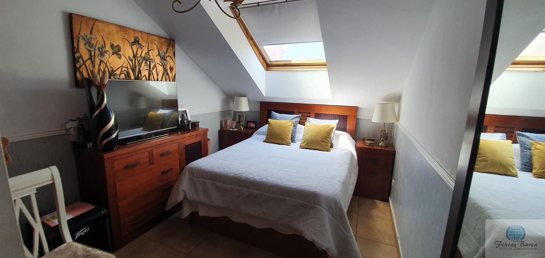 For sale of penthouse in Fuengirola