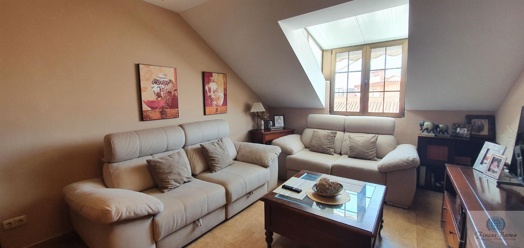 For sale of penthouse in Fuengirola