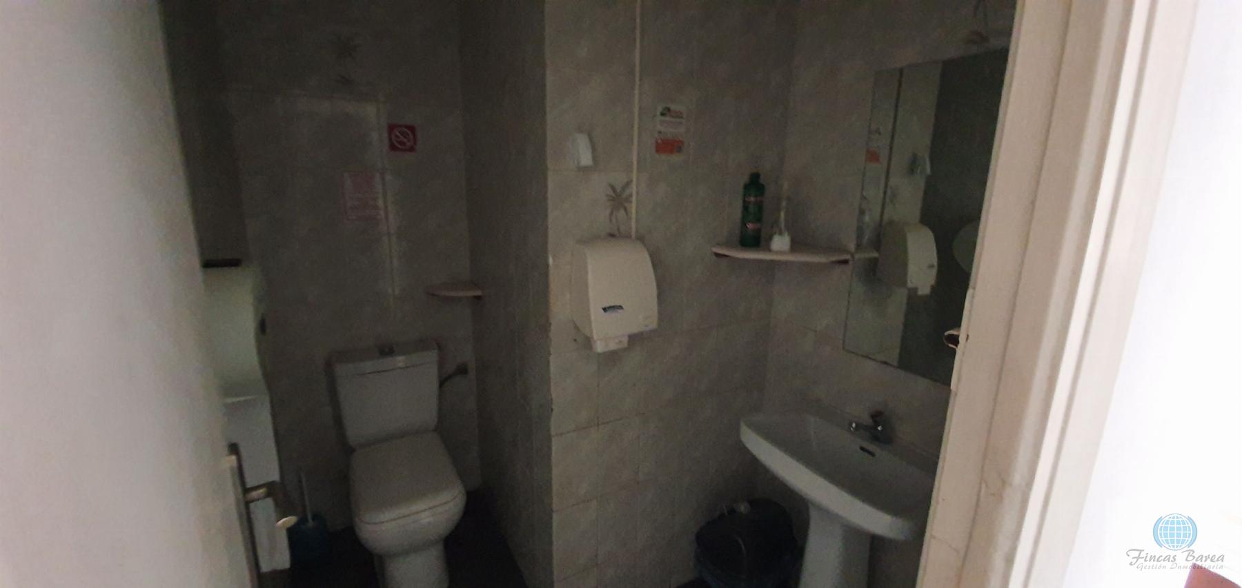 For sale of commercial in Fuengirola
