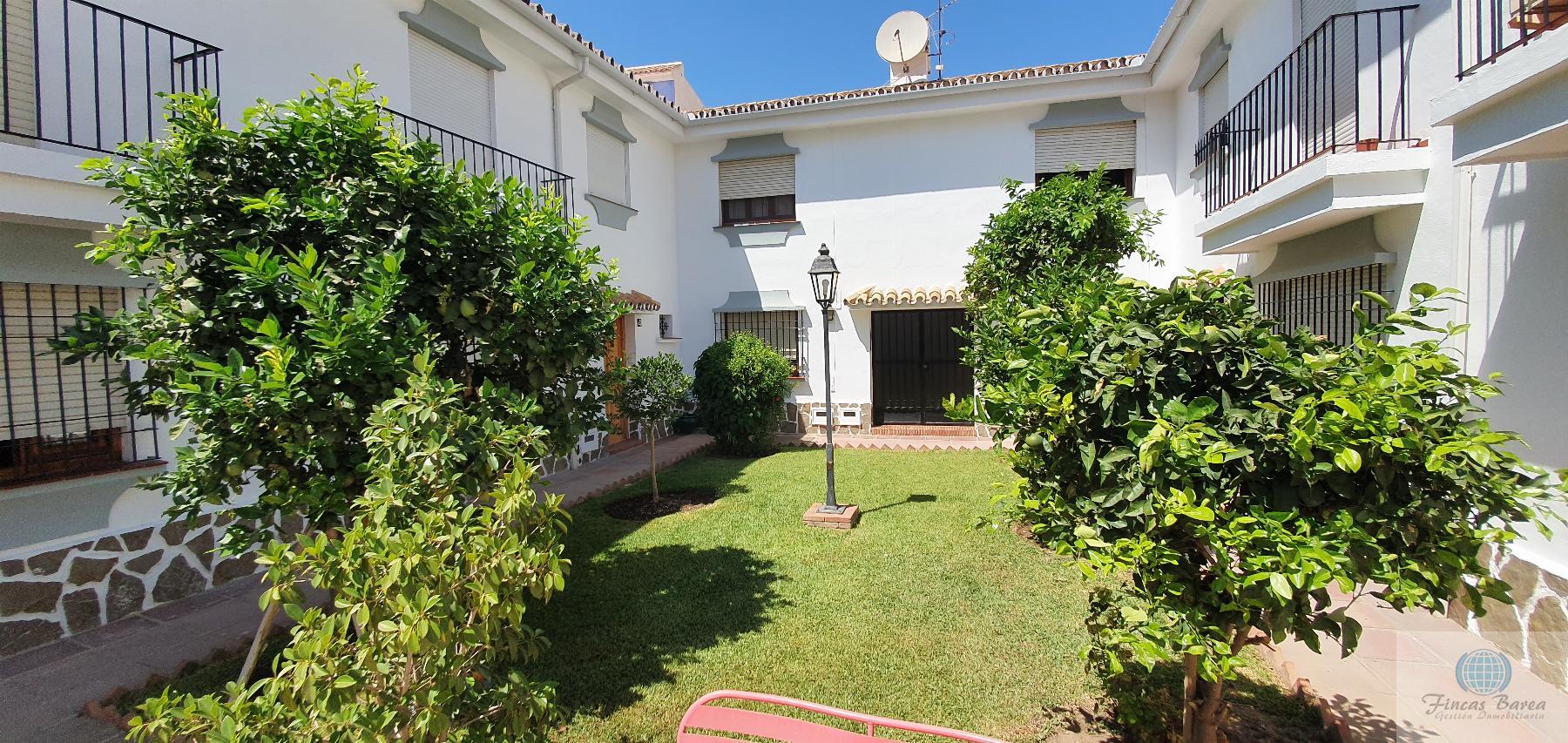 For sale of chalet in Fuengirola