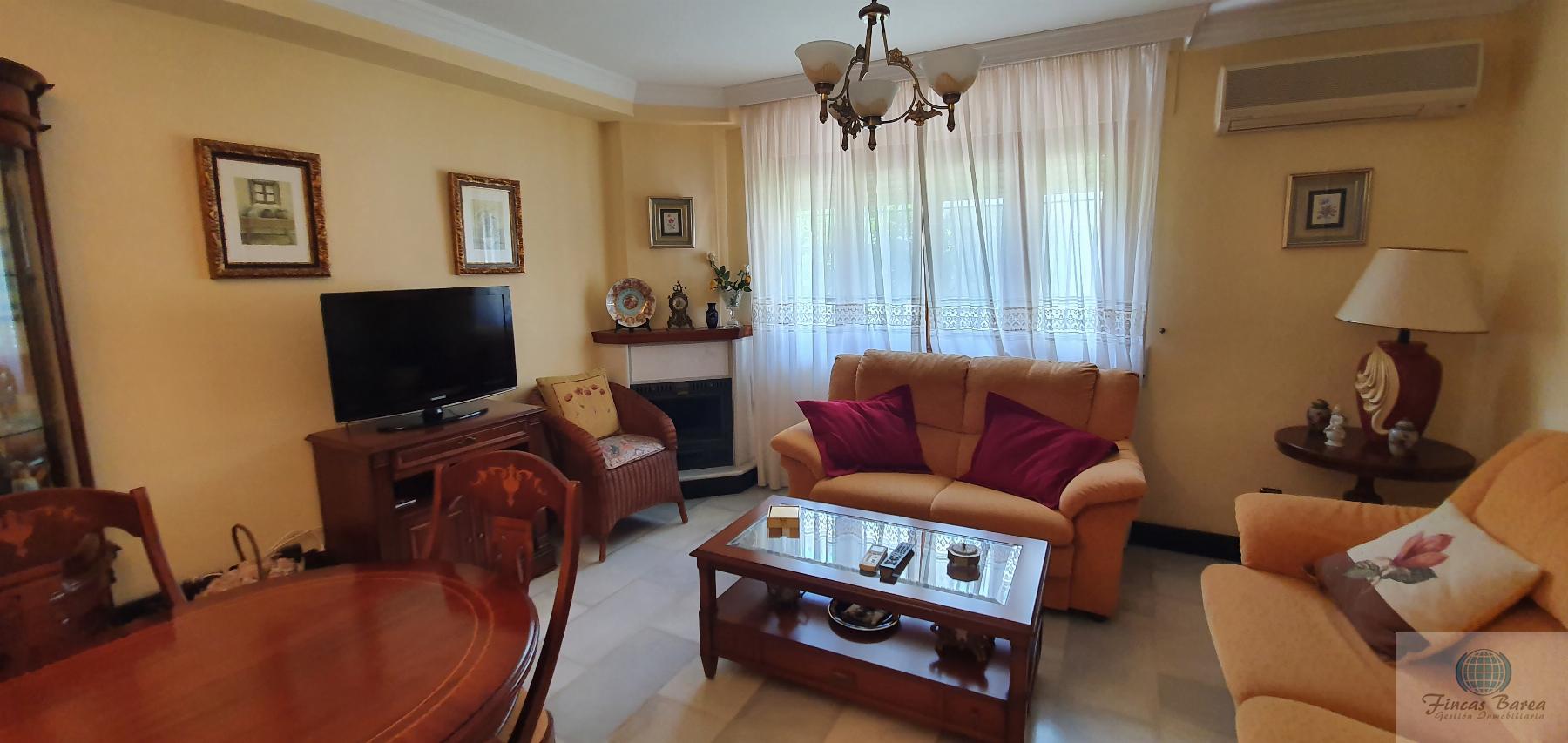For sale of chalet in Fuengirola
