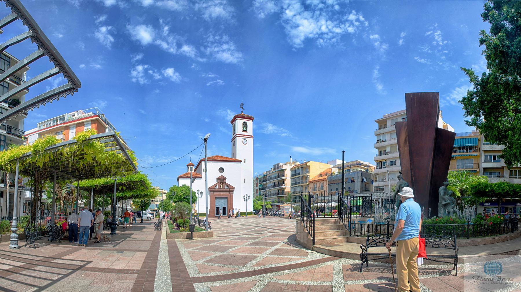 For sale of penthouse in Fuengirola