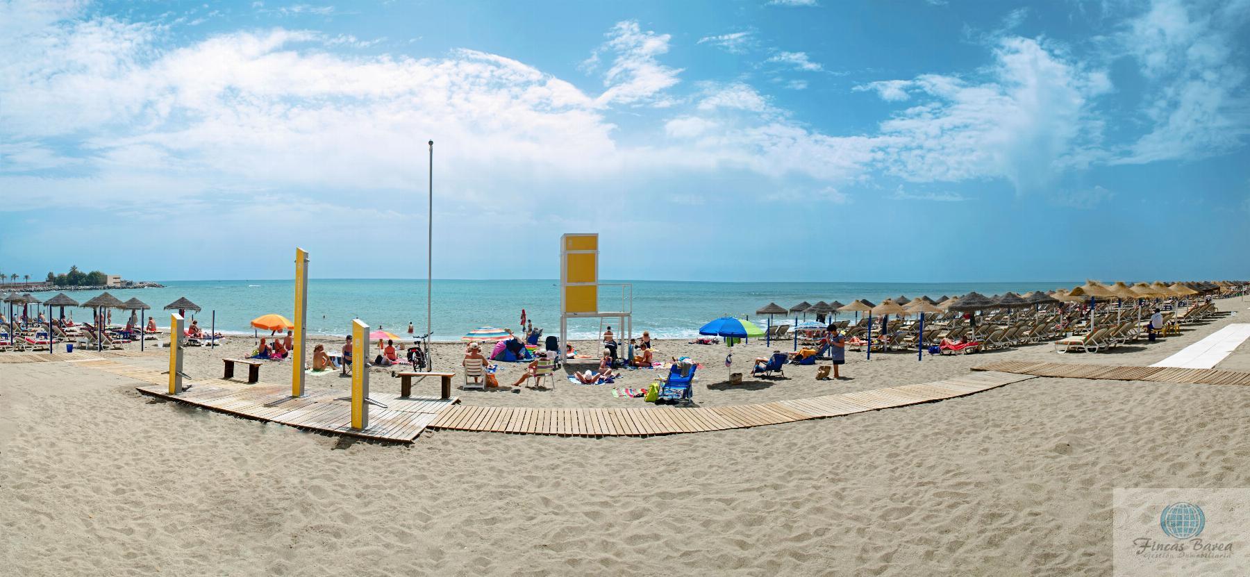 For sale of penthouse in Fuengirola