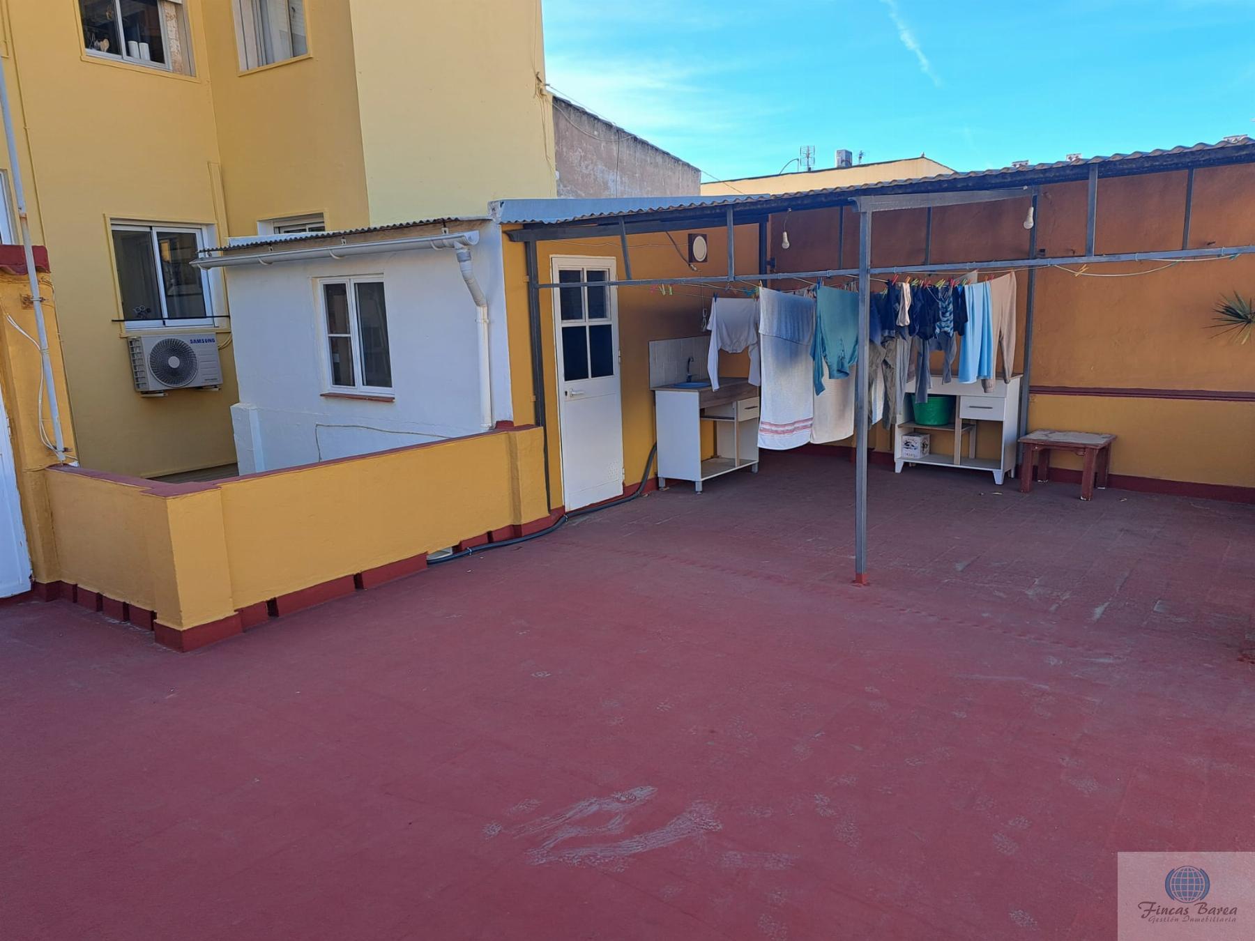 For sale of building in Fuengirola