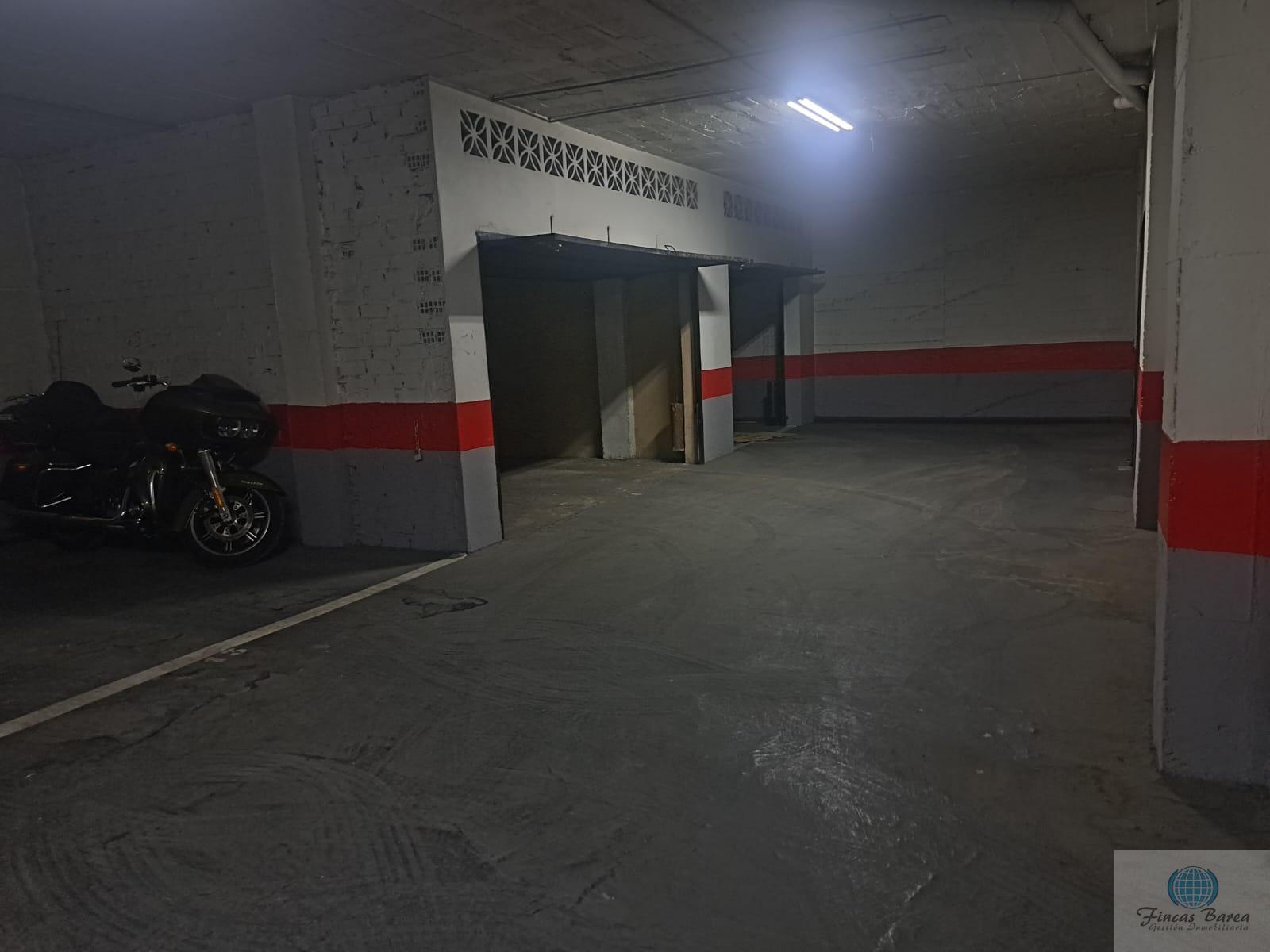 For rent of garage in Fuengirola