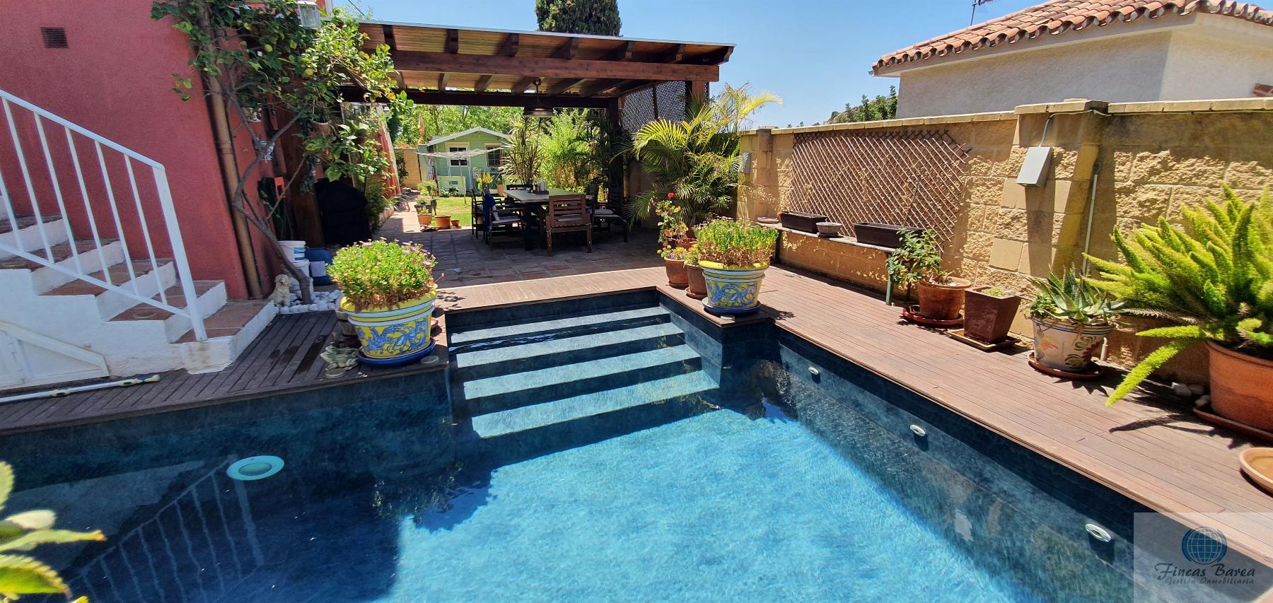 For sale of chalet in Fuengirola