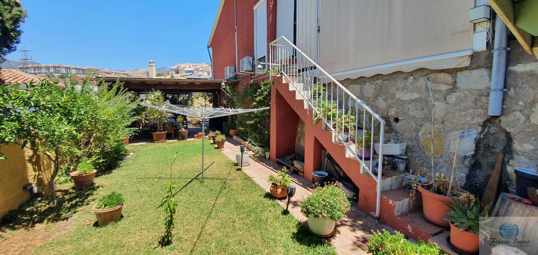 For sale of chalet in Fuengirola
