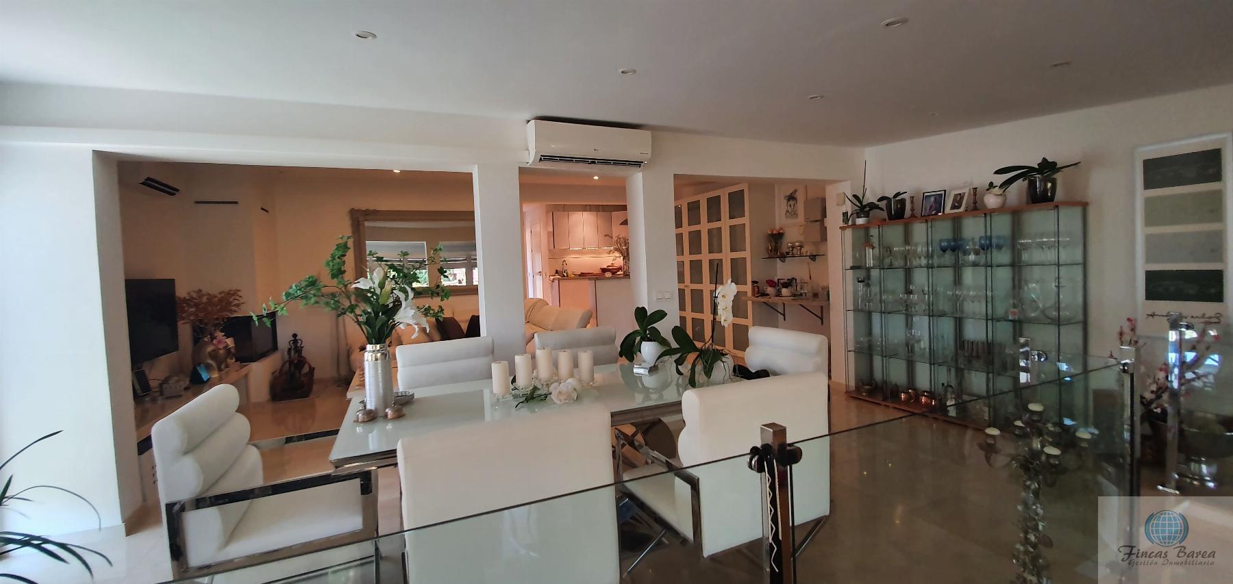 For sale of chalet in Fuengirola