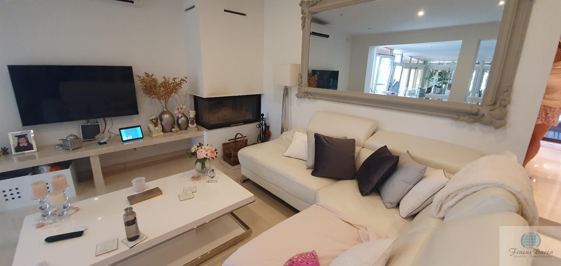 For sale of chalet in Fuengirola