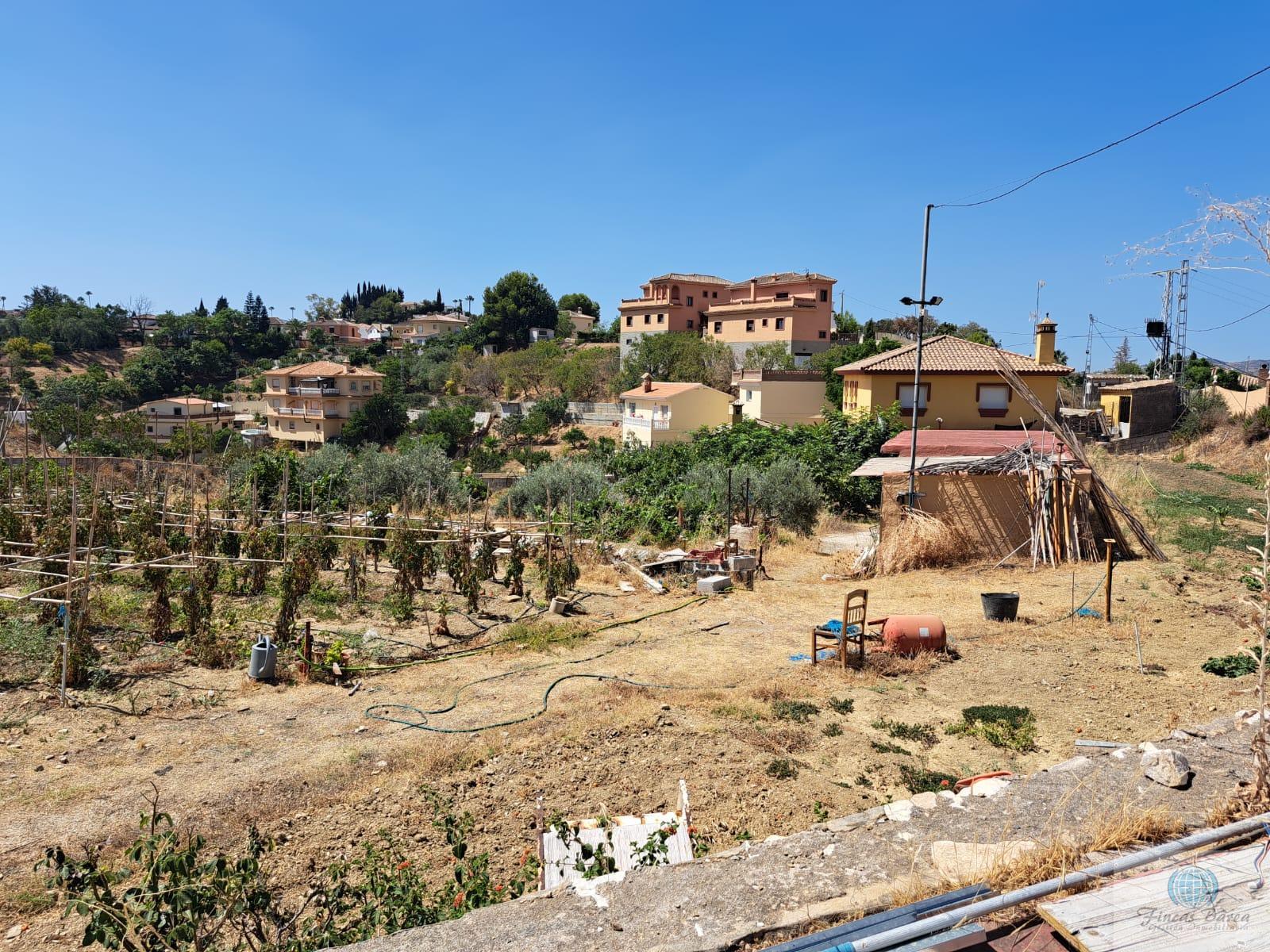 For sale of land in Mijas