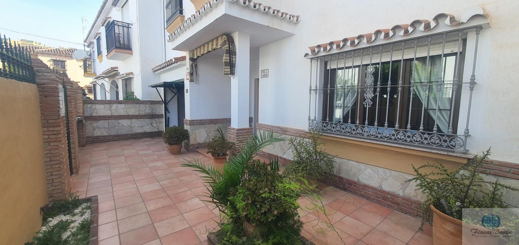 For sale of chalet in Fuengirola