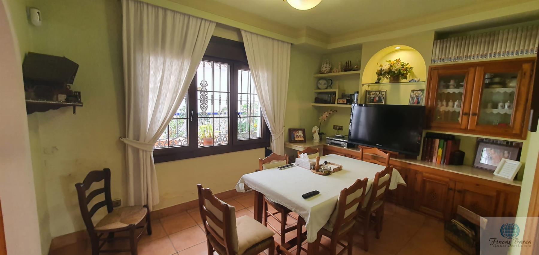 For sale of chalet in Fuengirola