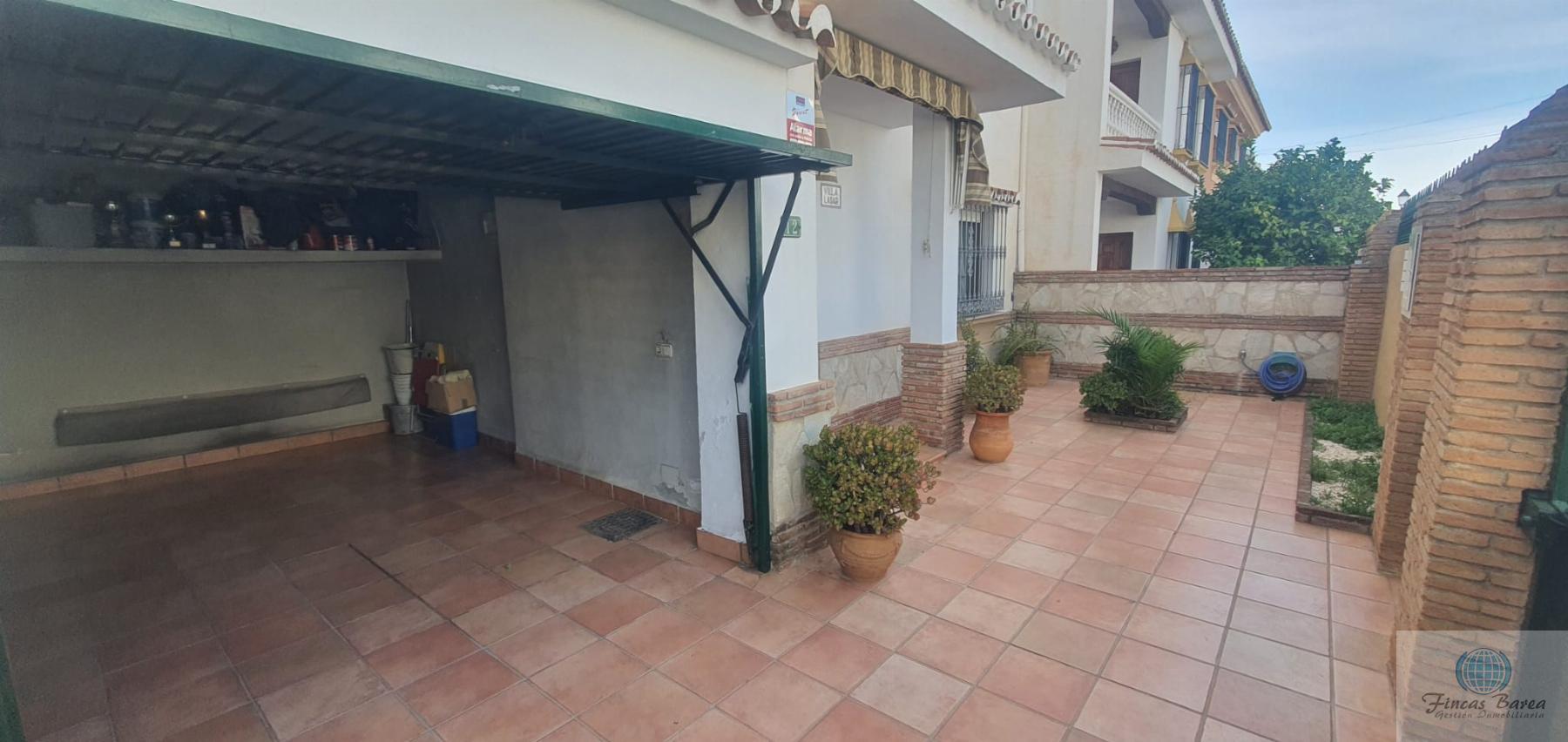 For sale of chalet in Fuengirola