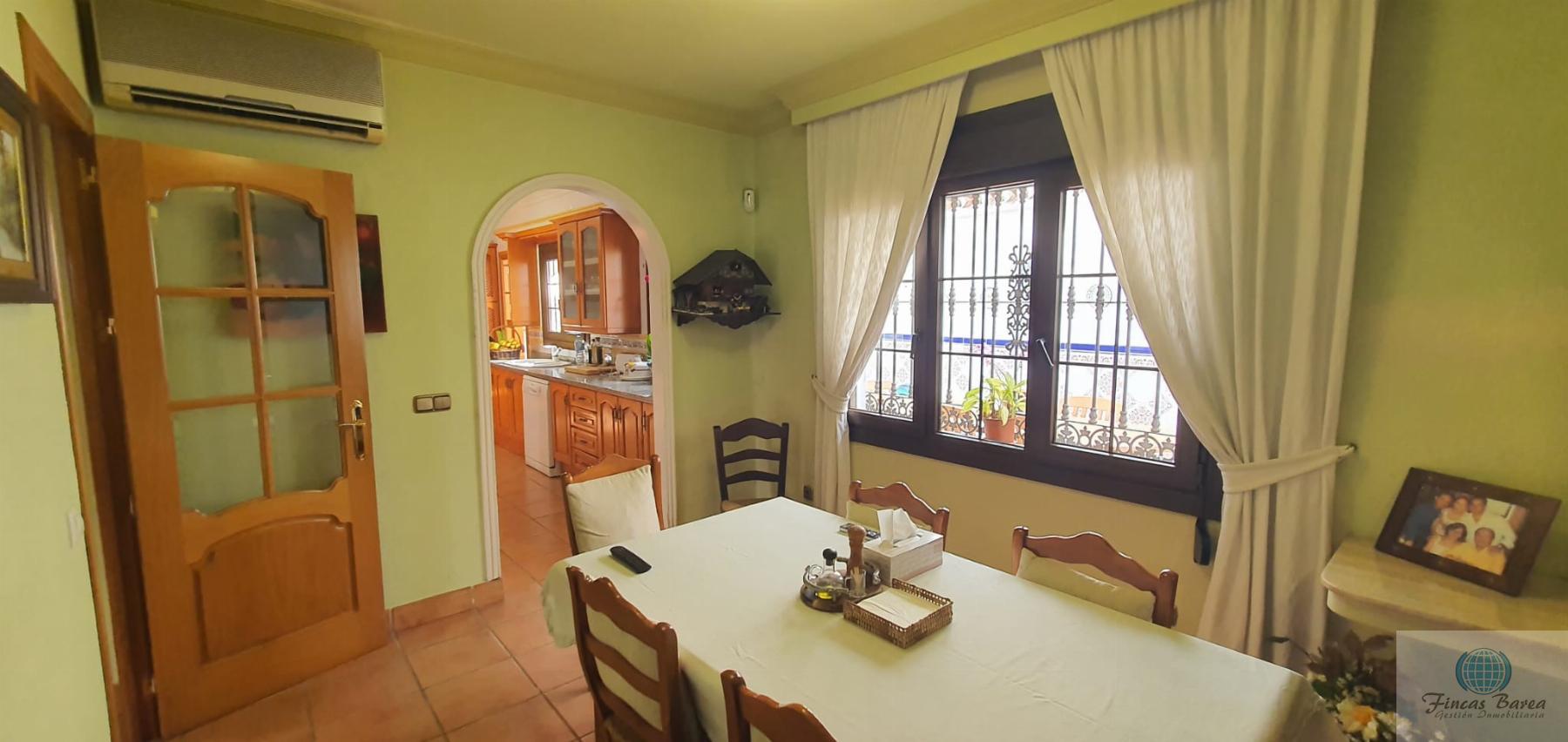 For sale of chalet in Fuengirola