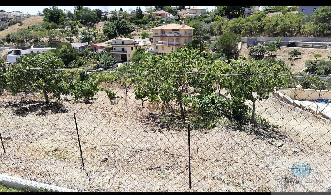 For sale of land in Mijas