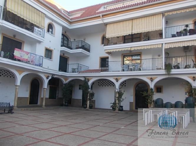 For share of premises in Fuengirola