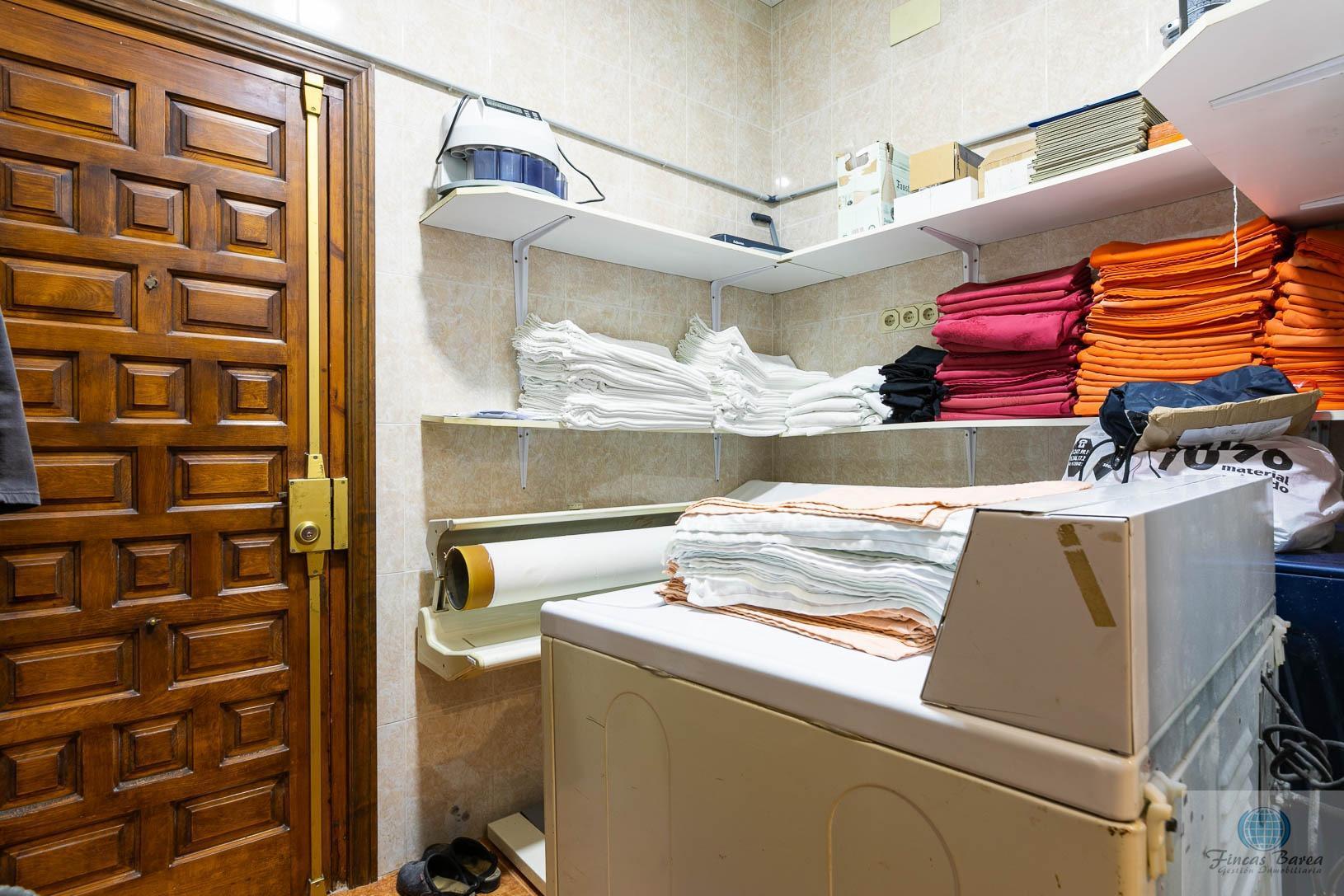 For share of premises in Fuengirola