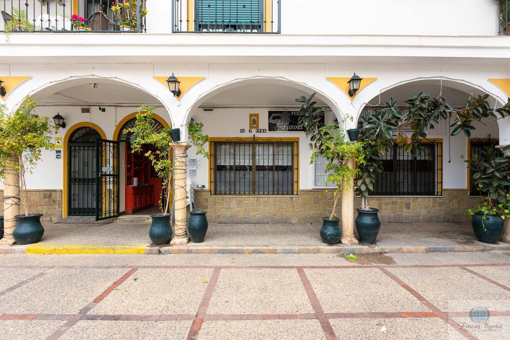 For share of premises in Fuengirola