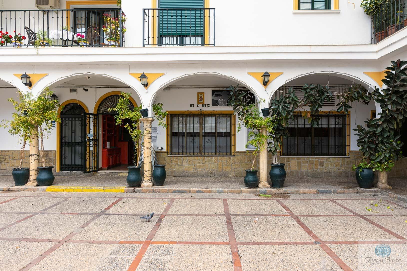 For share of premises in Fuengirola