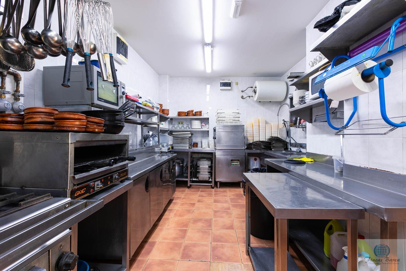 For share of premises in Fuengirola