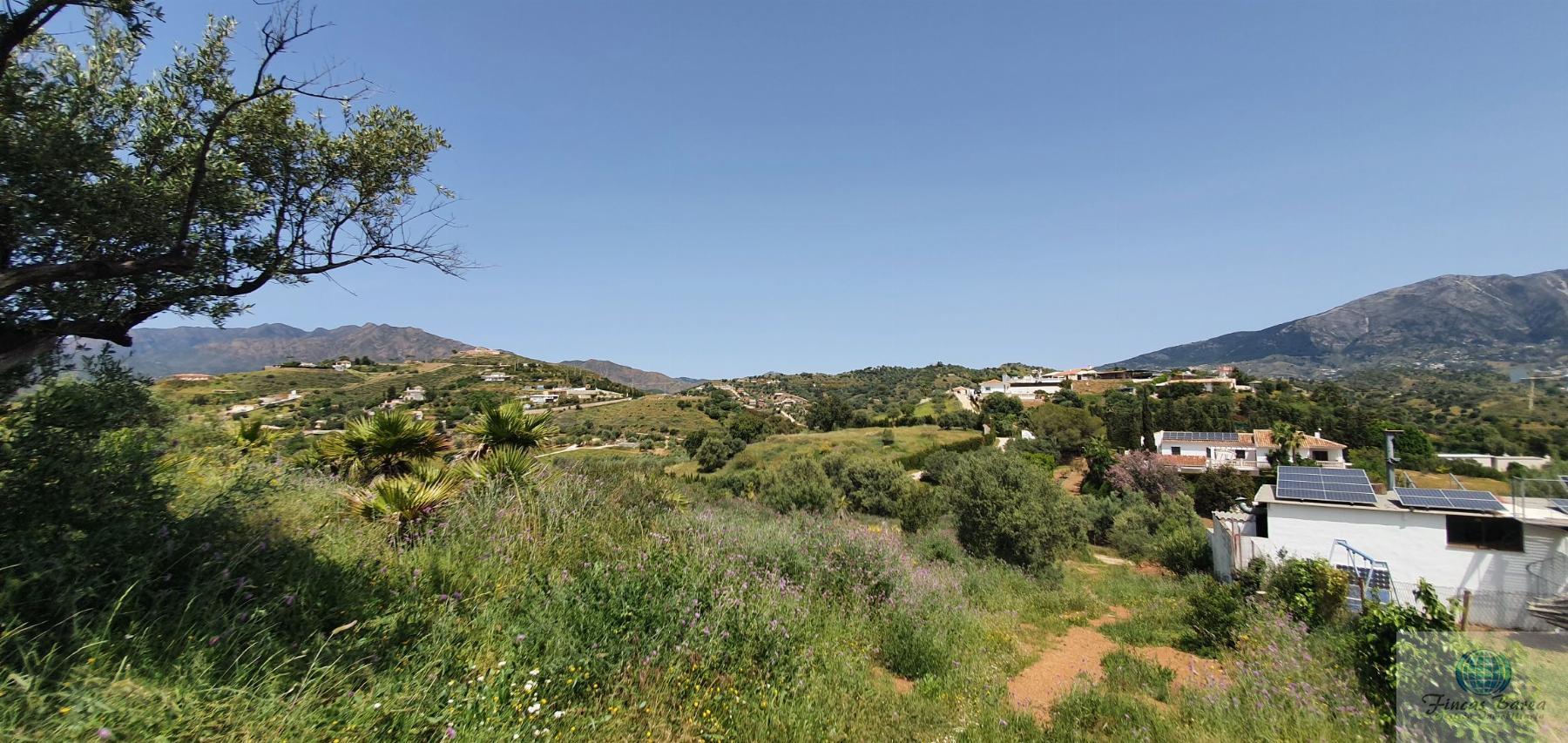 For sale of land in Mijas Costa