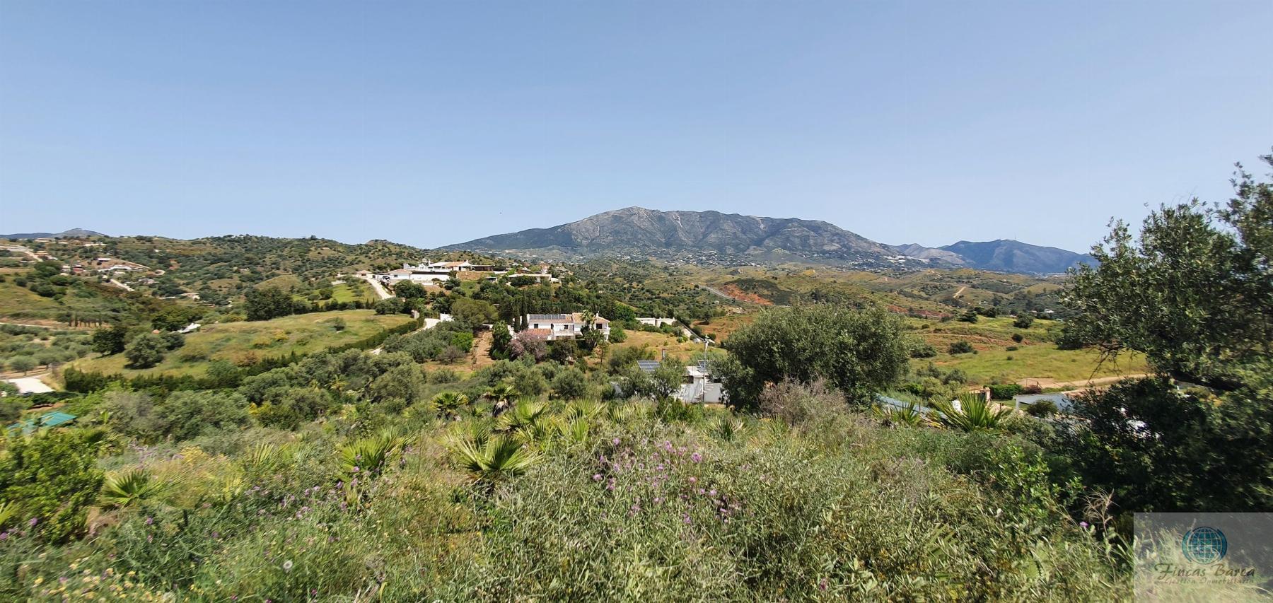 For sale of land in Mijas Costa