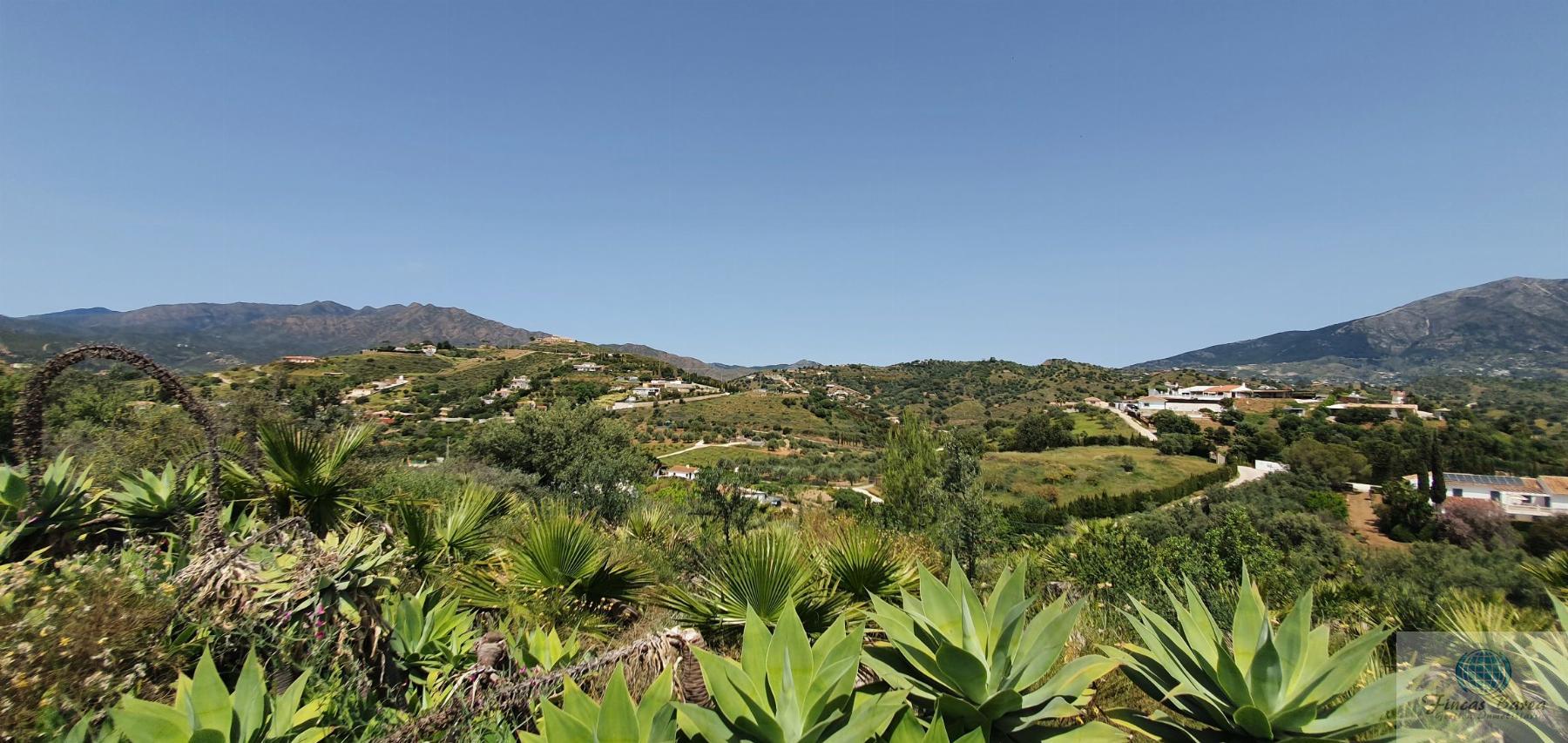 For sale of land in Mijas Costa
