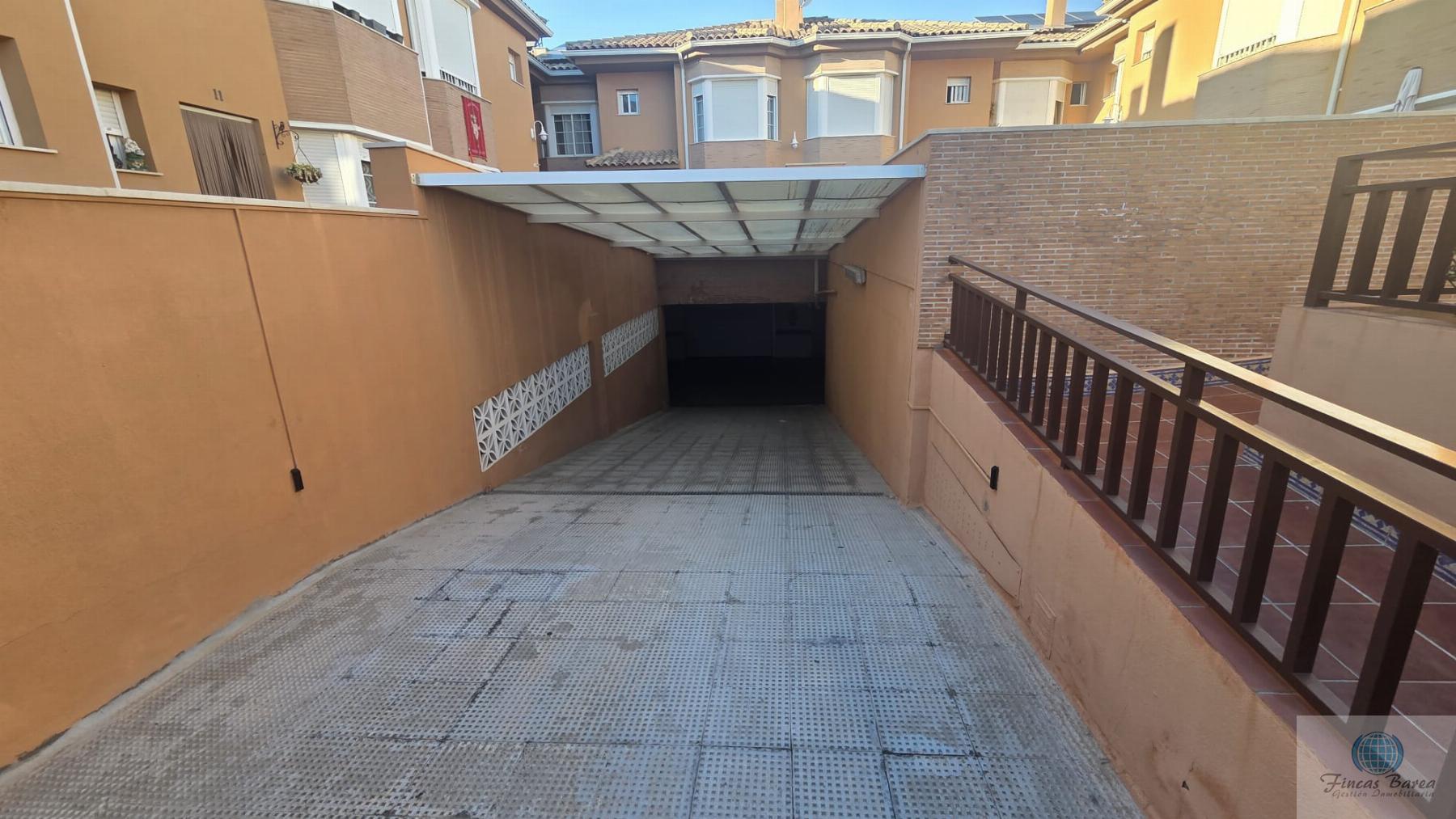 For sale of chalet in Mijas