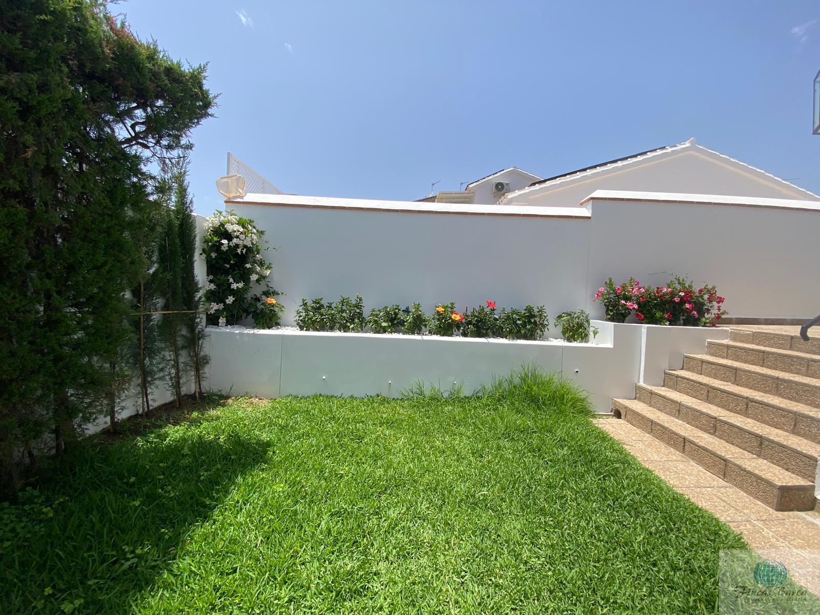For sale of chalet in Fuengirola