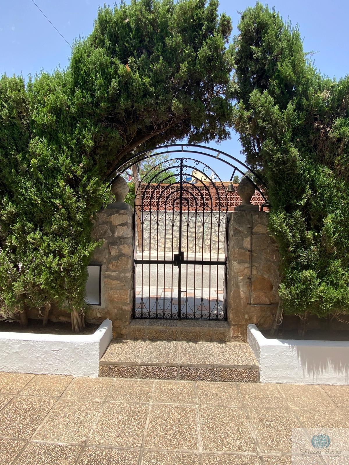 For sale of chalet in Fuengirola