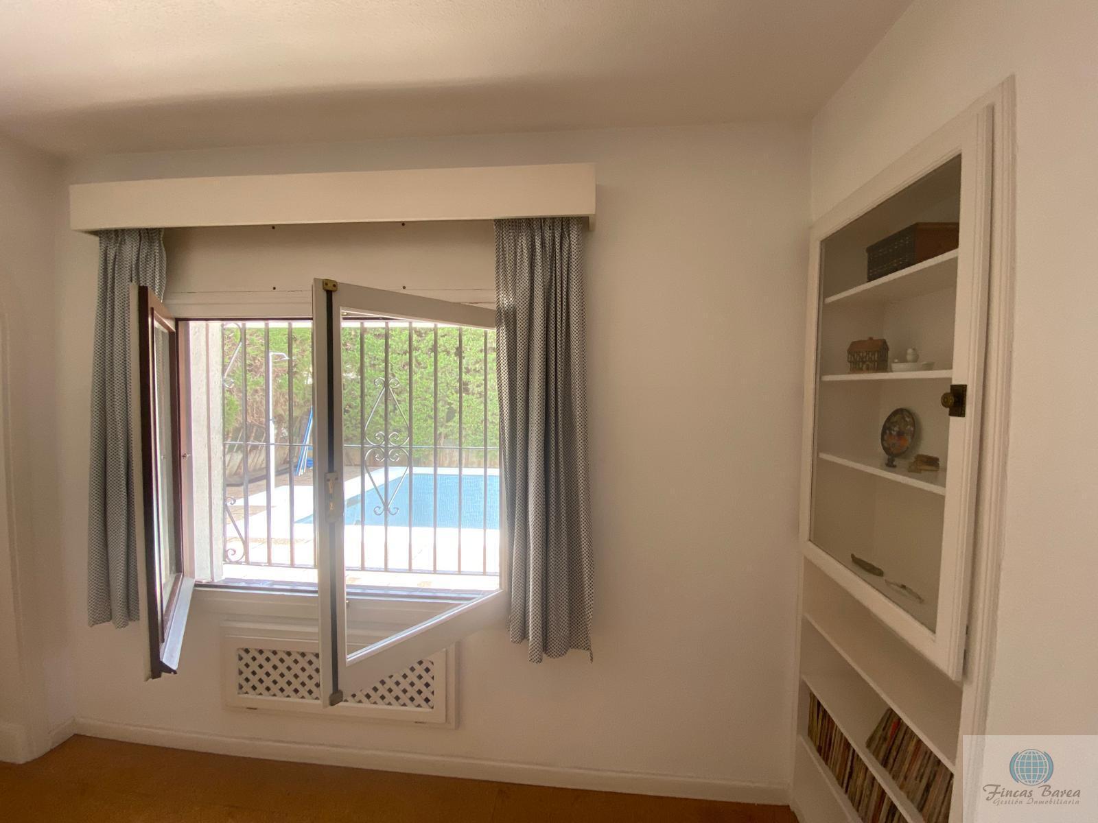 For sale of chalet in Fuengirola