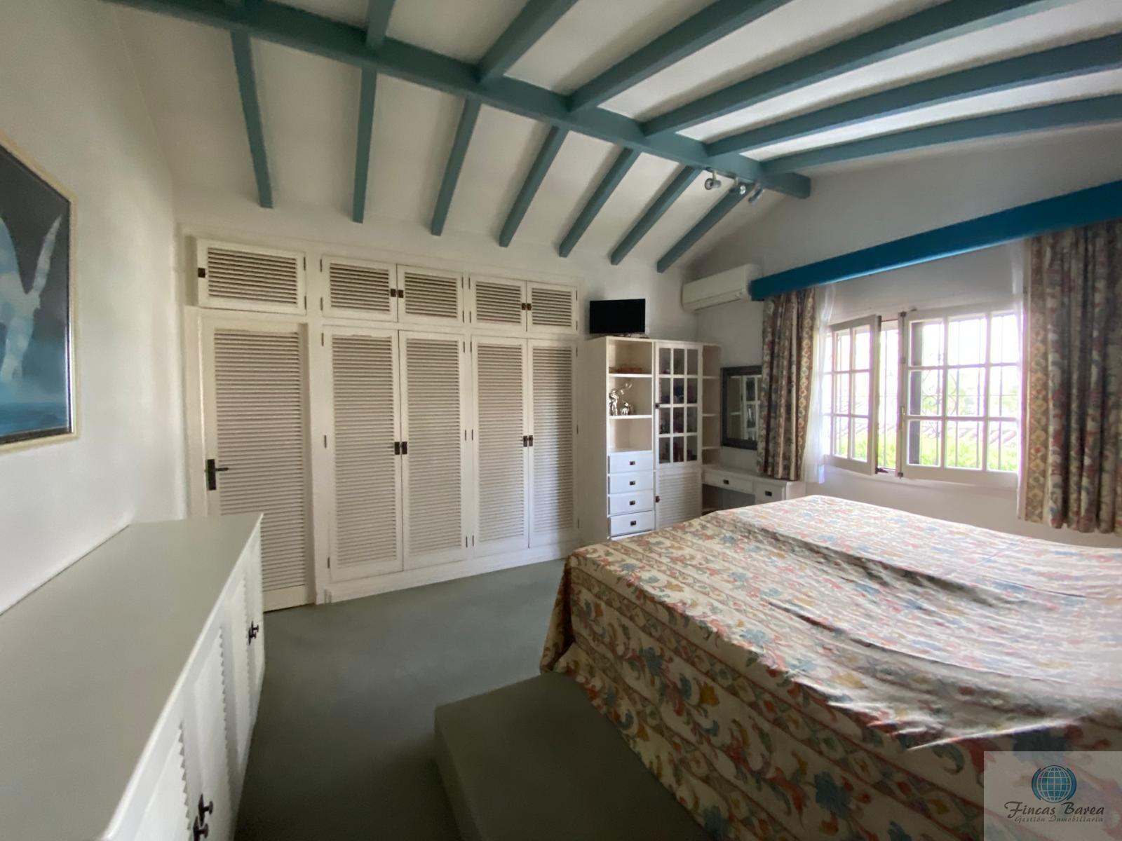 For sale of chalet in Fuengirola