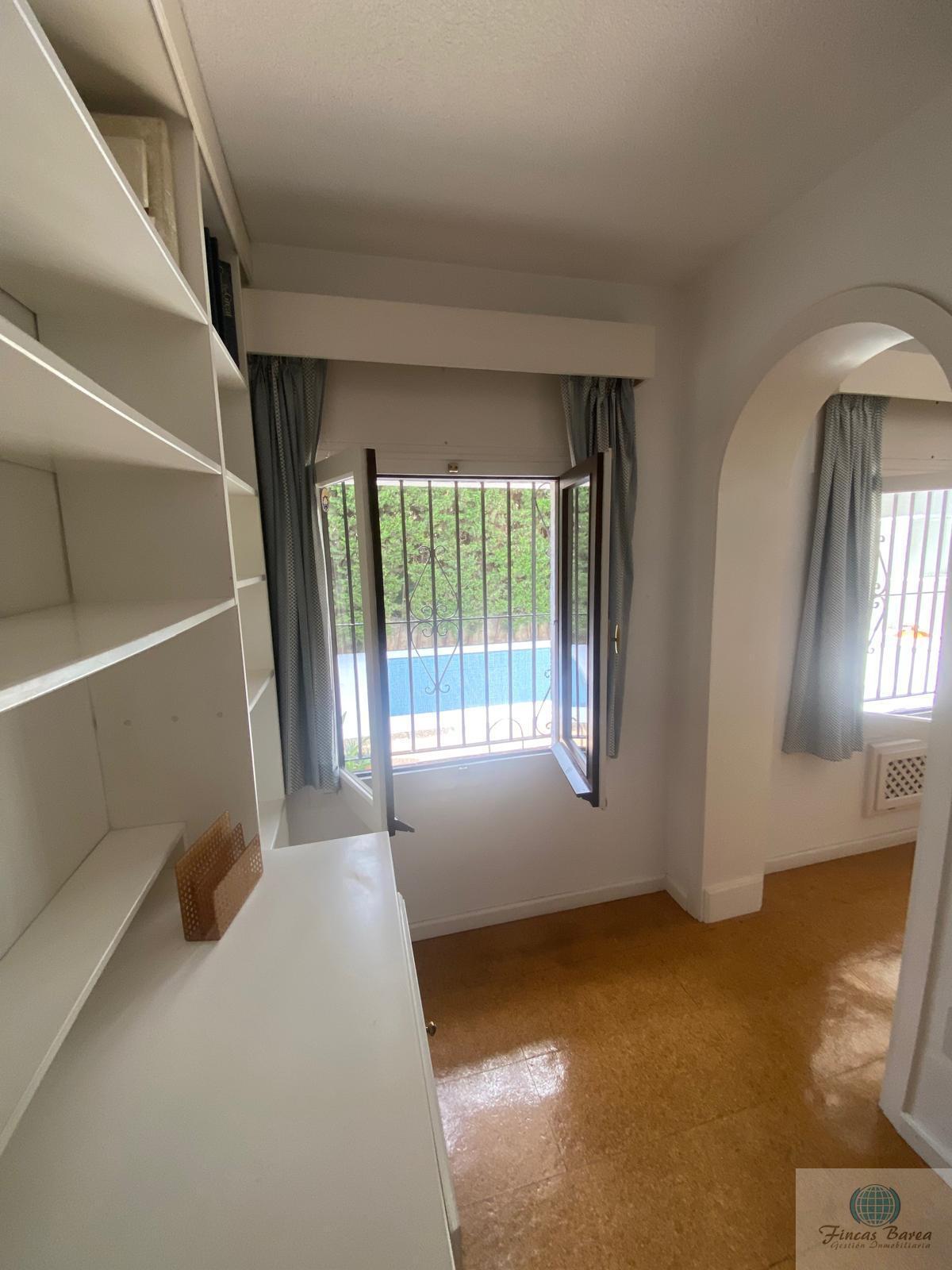 For sale of chalet in Fuengirola