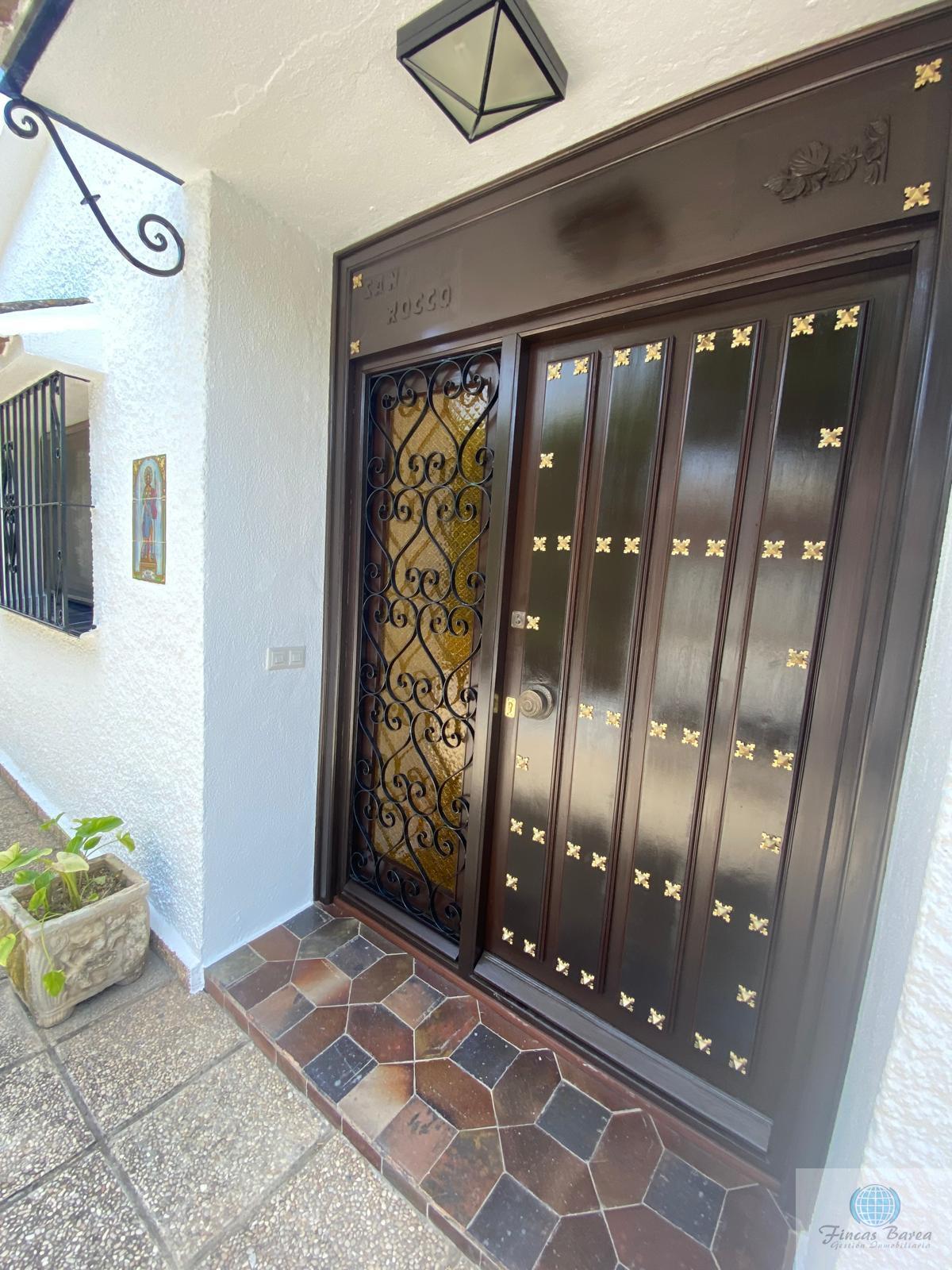 For sale of chalet in Fuengirola