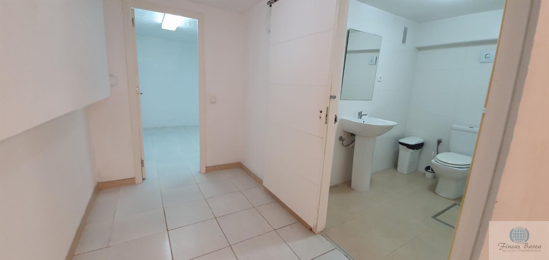For rent of commercial in Fuengirola