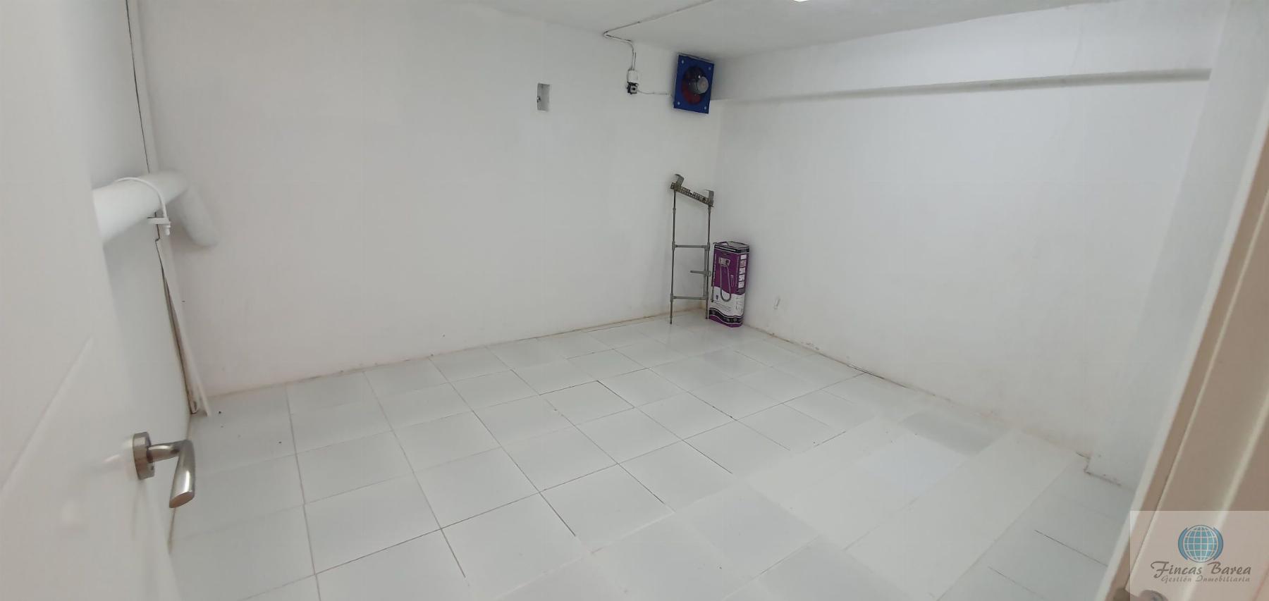 For sale of commercial in Fuengirola