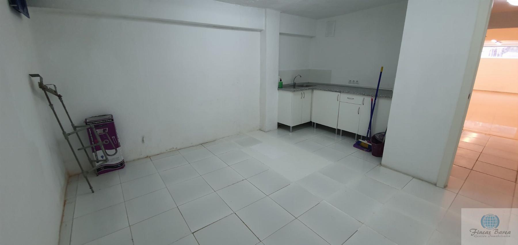 For sale of commercial in Fuengirola
