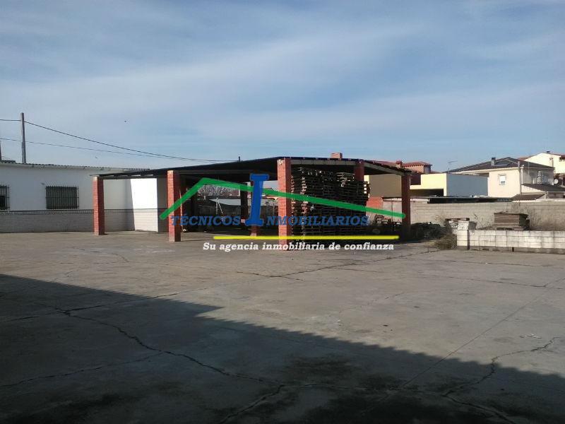 Alquiler de terreno en Trujillanos