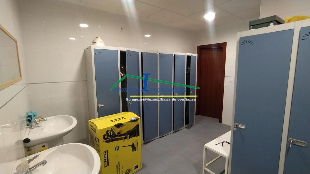 For sale of industrial plant/warehouse in Calamonte