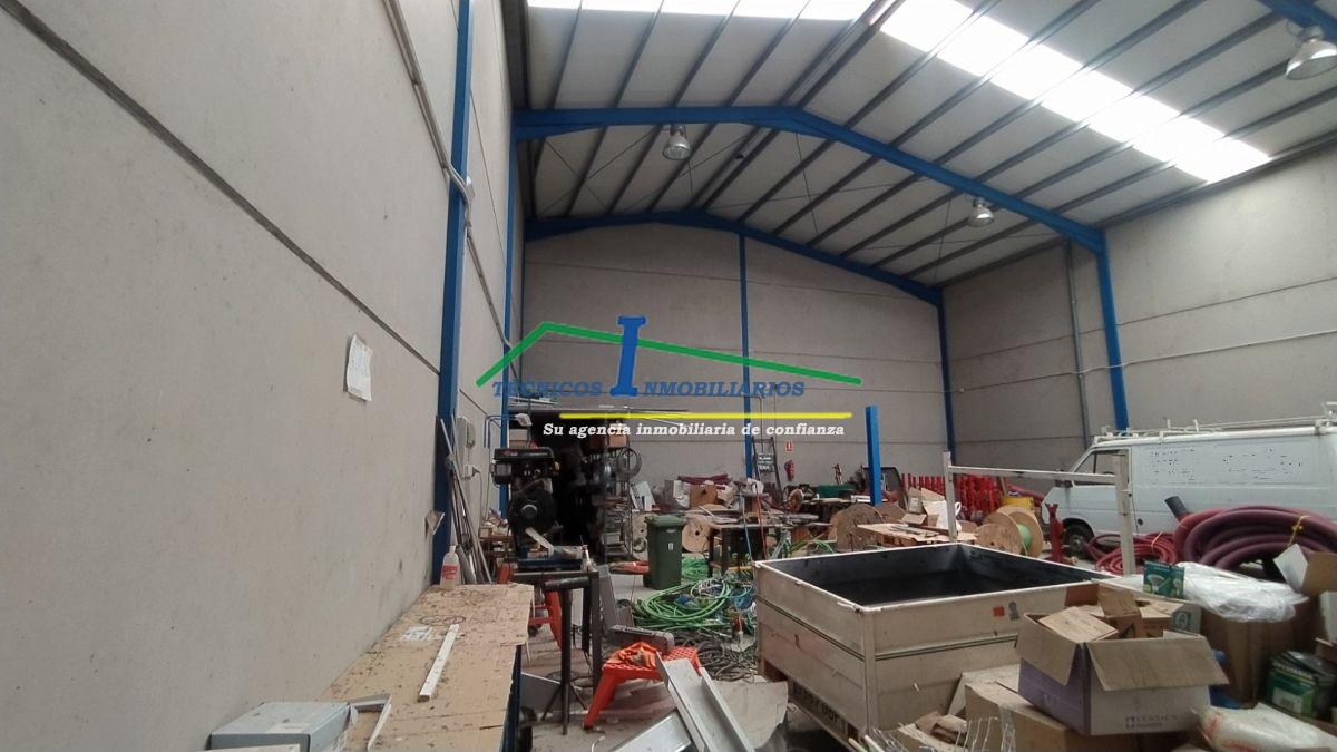 For sale of industrial plant/warehouse in Calamonte