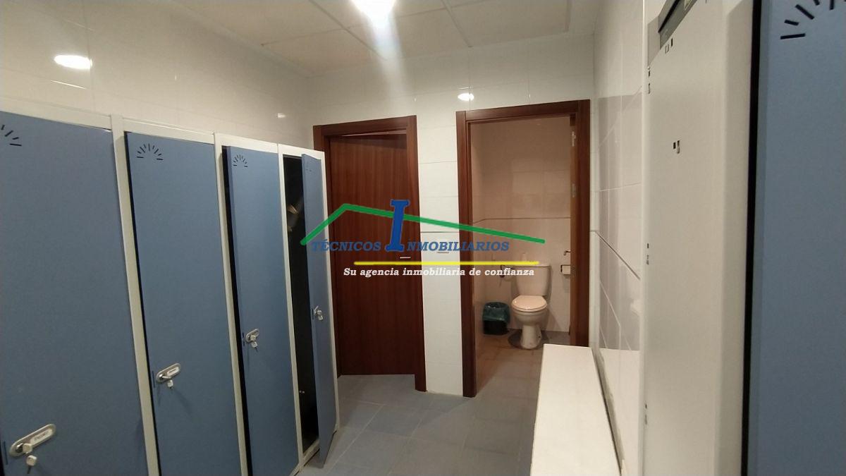 For sale of industrial plant/warehouse in Calamonte