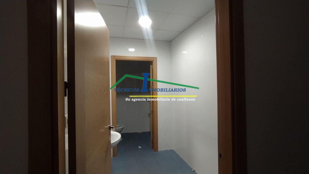For sale of industrial plant/warehouse in Calamonte